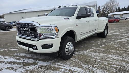 2022 RAM 3500 Limited Mega Cab 4x4 6'4' Box