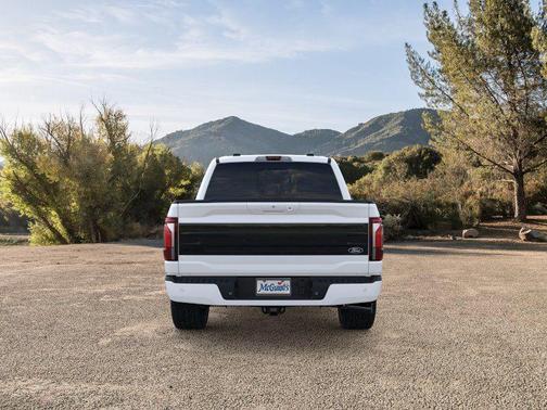STAR WHITE METALLIC TRICOAT 2026 Ford F-150 Platinum