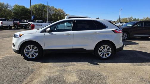 2023 Ford Edge Titanium