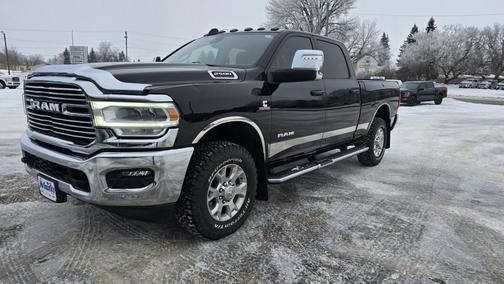2023 RAM 2500 Laramie Crew Cab 4x4 6'4' Box