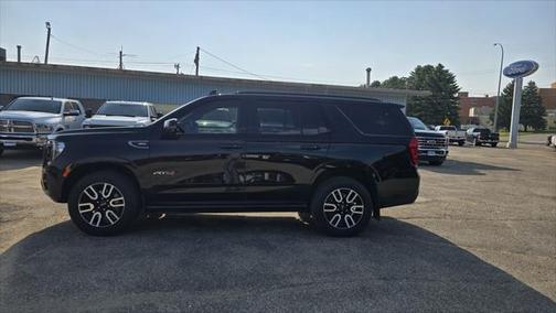 2023 GMC Yukon 4WD AT4