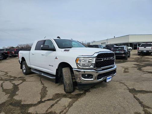 2022 RAM 2500 Big Horn Mega Cab 4x4 6'4'' Box