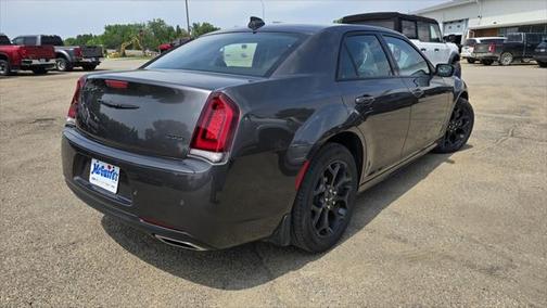 2023 Chrysler 300 Touring