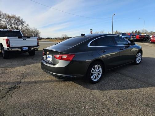 2017 Chevrolet Malibu 1LT