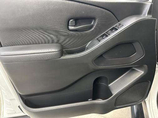 Glacier White 2023 Nissan Frontier S