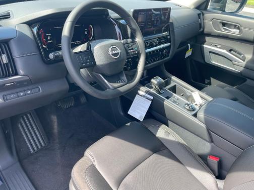 Deep Ocean Blue 2026 Nissan Pathfinder SL