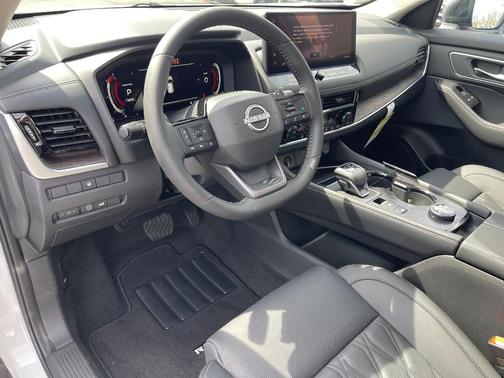 White / Black 2026 Nissan Rogue Platinum
