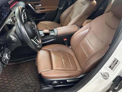 Polar White 2022 Mercedes-Benz A-Class A 220 4MATIC