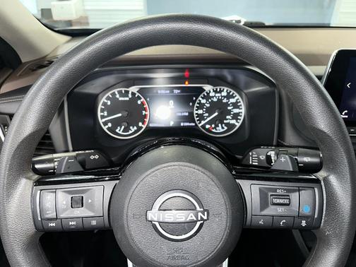 Super Black 2023 Nissan Rogue SV