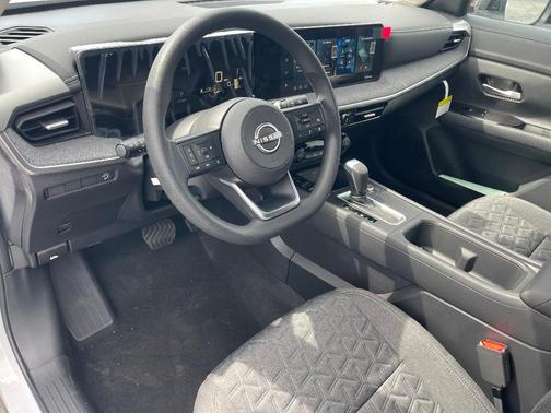 Fresh Powder 2026 Nissan Kicks SV