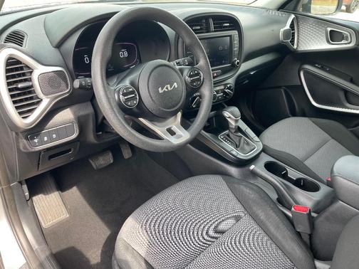 Steel Gray 2024 Kia Soul LX