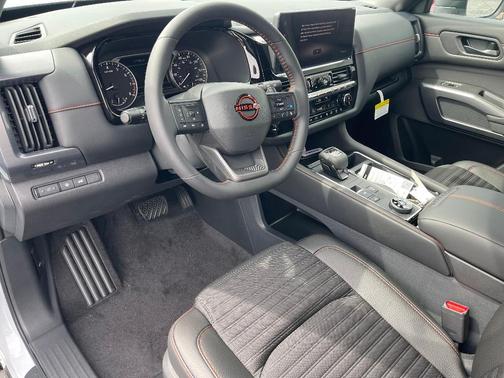 Everest White P 2026 Nissan Pathfinder Rock Creek