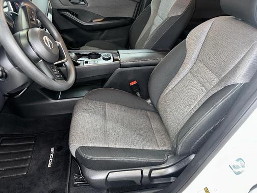 Glacier White 2021 Nissan Rogue S