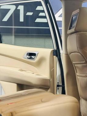 2013 Nissan Pathfinder Platinum