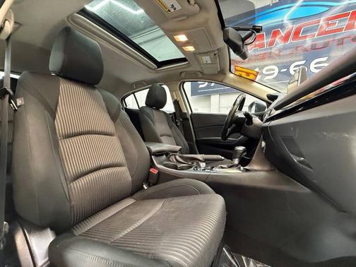 2015 Mazda Mazda3 i Touring