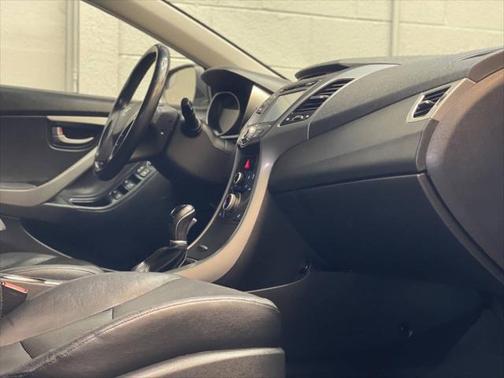 2015 Hyundai ELANTRA Sport