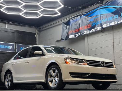 2013 Volkswagen Passat 2.5 SE