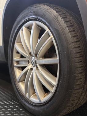2014 Volkswagen Tiguan 4MOTION Auto SEL