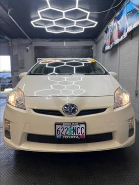 2010 Toyota Prius III