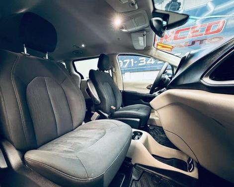 2017 Chrysler Pacifica Touring