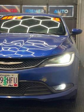 2015 Chrysler 200 S