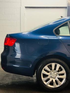 2014 Volkswagen Jetta Auto SE