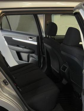 2010 Subaru Outback 2.5 i Premium