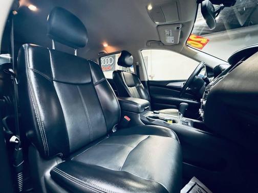 2020 Nissan Pathfinder SL 4WD