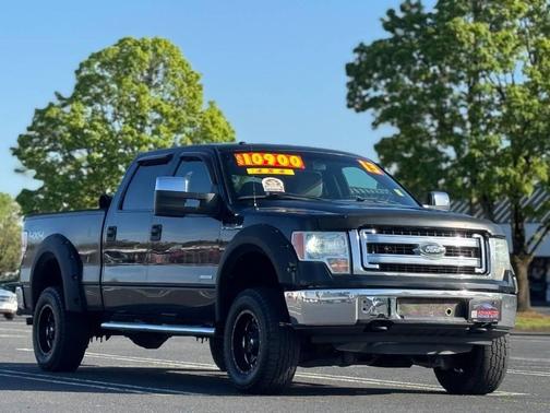 Tuxedo Black Metallic 2013 Ford F-150 XLT