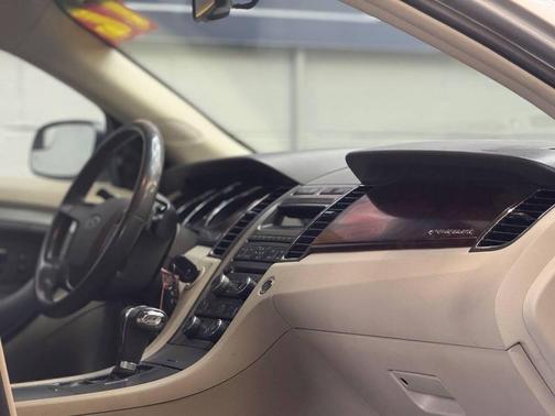 2012 Ford Taurus SEL 4dr Sedan