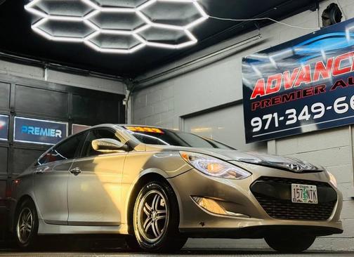 2012 Hyundai SONATA Hybrid Base