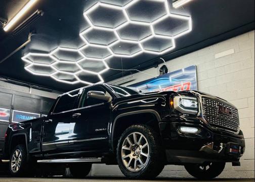 Onyx Black 2017 GMC Sierra 1500 Denali