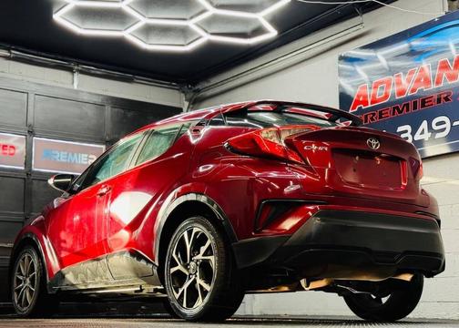 2018 Toyota C-HR XLE 4dr Crossover