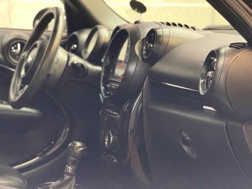 2015 MINI Countryman Cooper