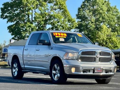 Bright Silver Metallic Clearcoat 2015 RAM 1500 Big Horn