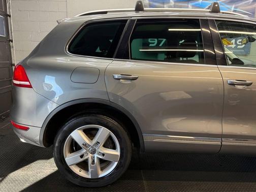 2014 Volkswagen Touareg X