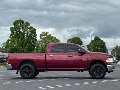 Delmonico Red Pearlcoat 2018 RAM 1500 Big Horn