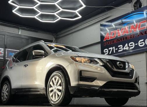 2017 Nissan Rogue S