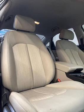 2017 Hyundai SONATA Hybrid SE