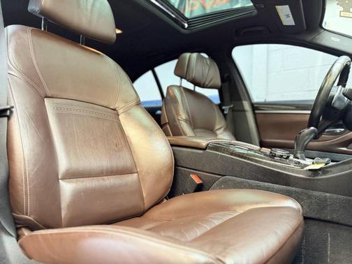 2014 BMW 550 550i 4dr Sedan