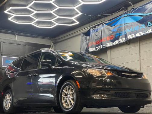 2021 Chrysler Voyager LXI