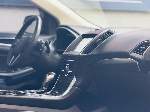 2016 Ford Edge Sport