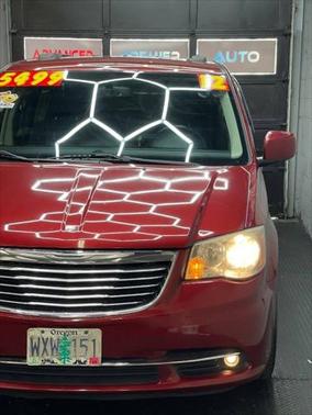 2012 Chrysler Town & Country Touring