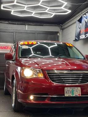 2012 Chrysler Town & Country Touring