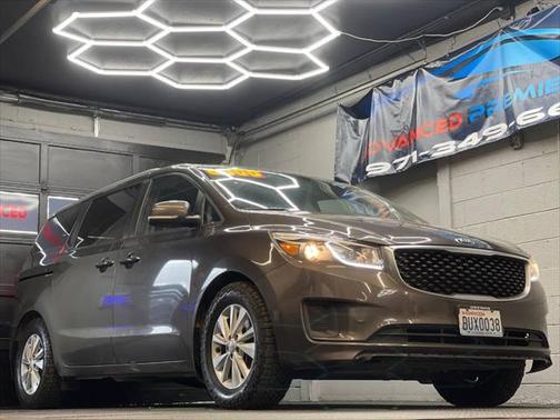 2016 Kia Sedona LX