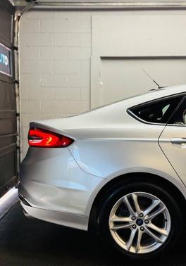 Ingot Silver 2018 Ford Fusion SE