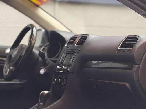 2014 Volkswagen Jetta SportWagen DSG TDI w/Sunroof & Nav