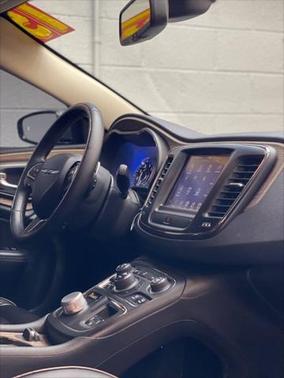 2015 Chrysler 200 C