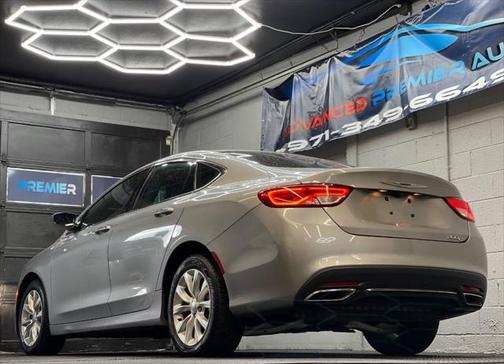 2015 Chrysler 200 C