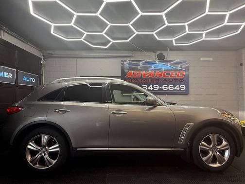 2009 INFINITI FX35 Base